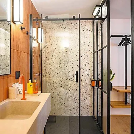 Pensión 7oaks Noble House 4*